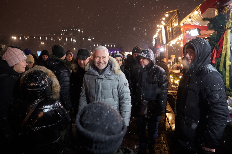 На площі Свободи відкрилася головна ялинка міста