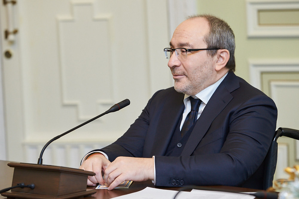 Геннадій Кернес: 67 дітей з багатодітних сімей отримали нову домівку