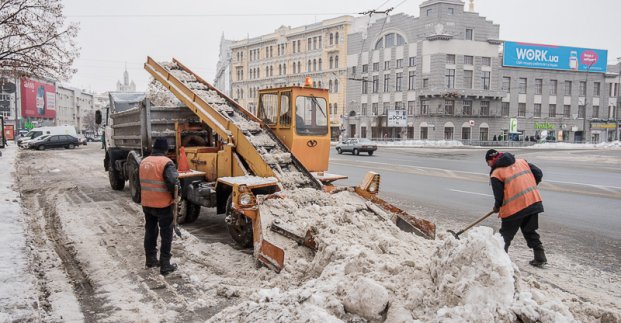 У Харкові за добу вивезли понад 2,6 тисячі тонн снігу