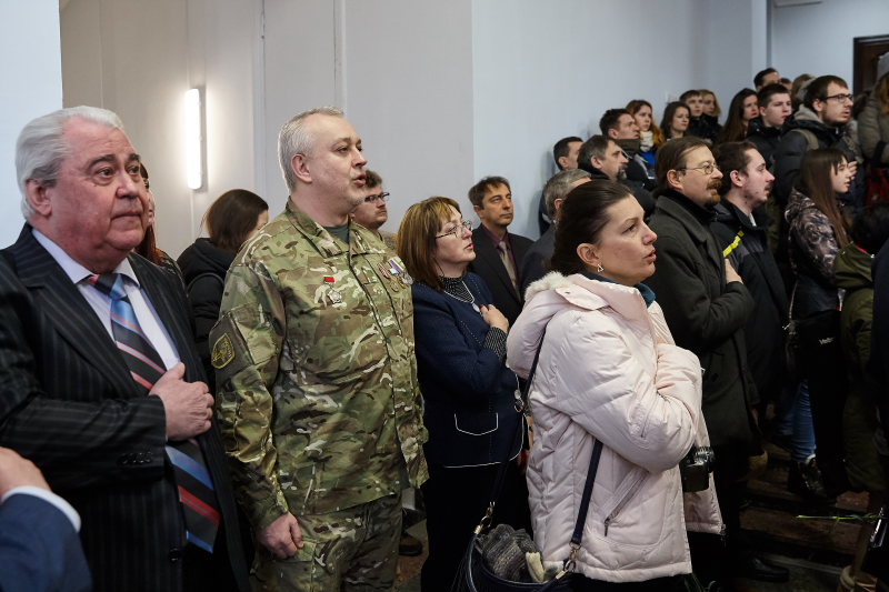 В університеті Каразіна відкрили меморіальну дошку загиблим в АТО студентам і випускникам