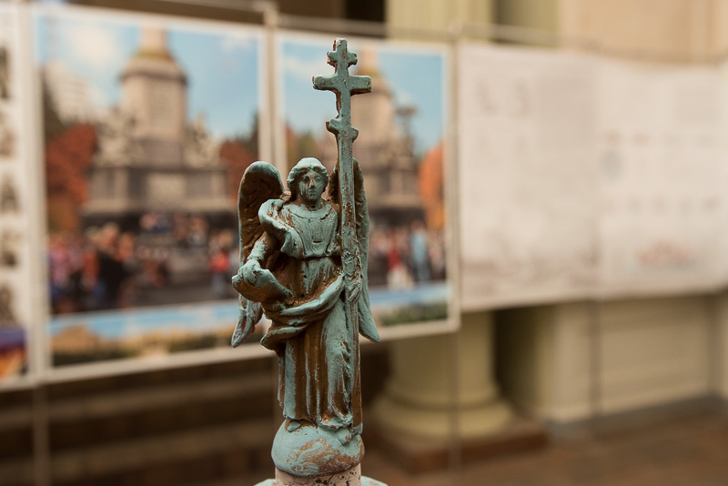 У Харкові представили ескізні проекти пам'ятного знака на площі Свободи