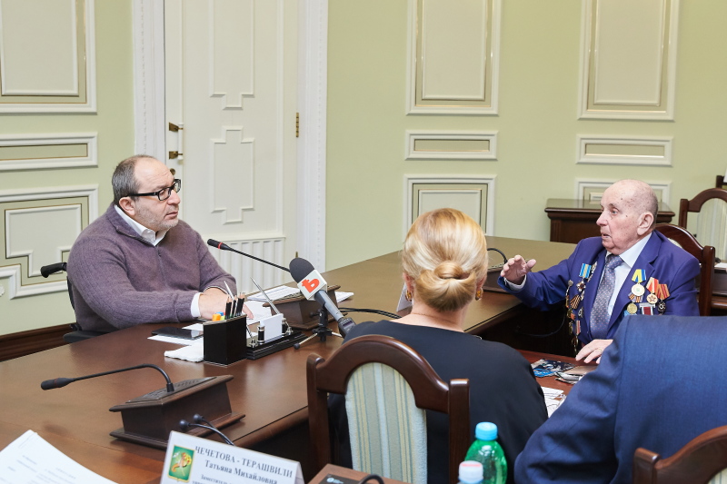 Геннадій Кернес провів особистий прийом