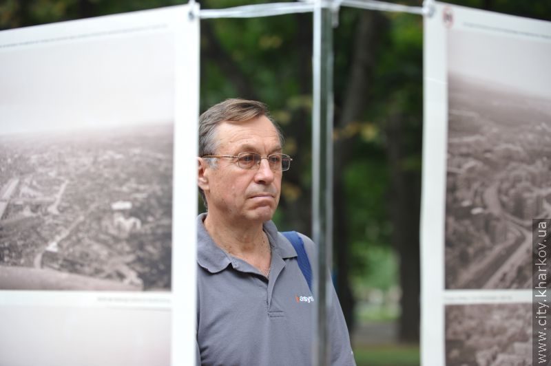У саду Шевченка відкрилася унікальна фотовиставка