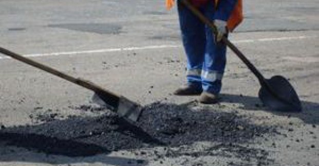 203 одиниці техніки працює на вулицях міста