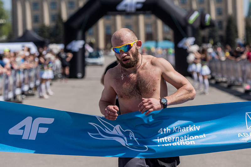 У Харкові проходить масовий міжнародний марафон (доповнено, оновлено)