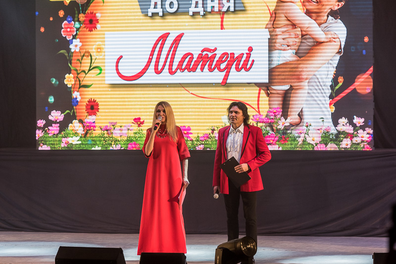 У Харкові пройшов благодійний концерт до Дня матері