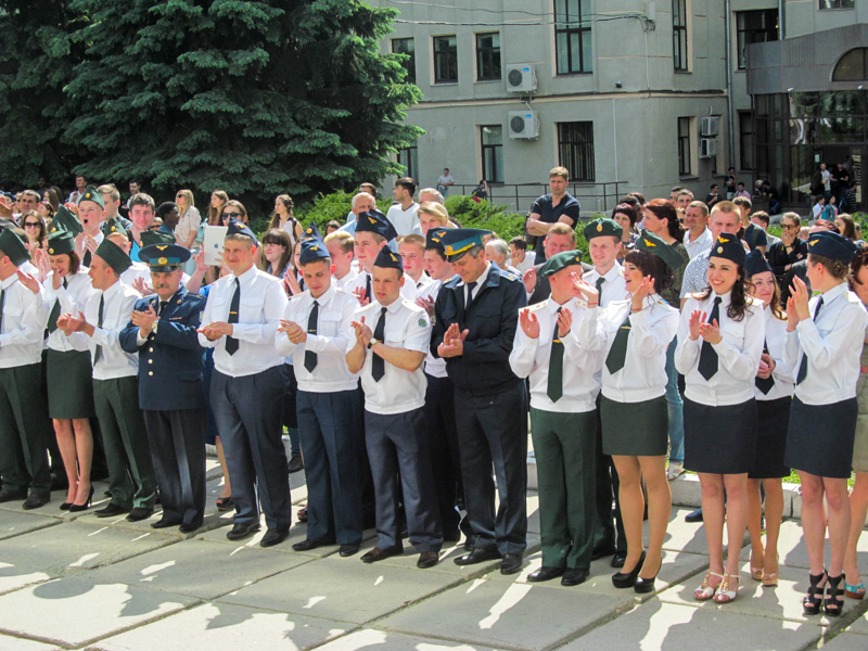 У Харкові близько 140 майбутніх військових медиків склали присягу