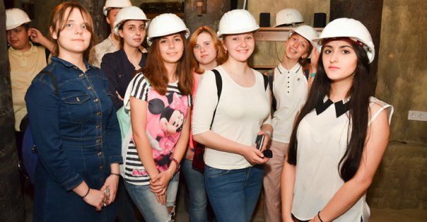 Для обдарованих харківських школярів організували «Подорож в країну професій і розваг»