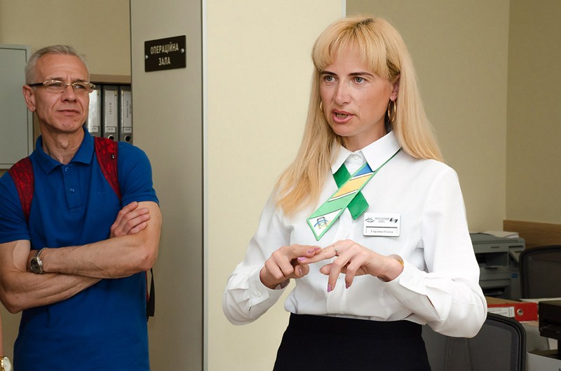Слабочуючі ознайомилися з роботою «Прозорого офісу»