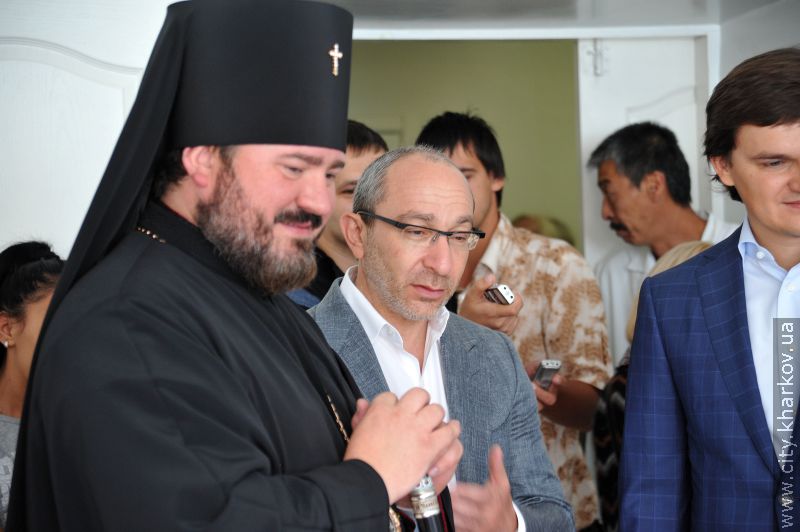 Геннадій Кернес відвідав у лікарні обгорілого запорізького хлопчика