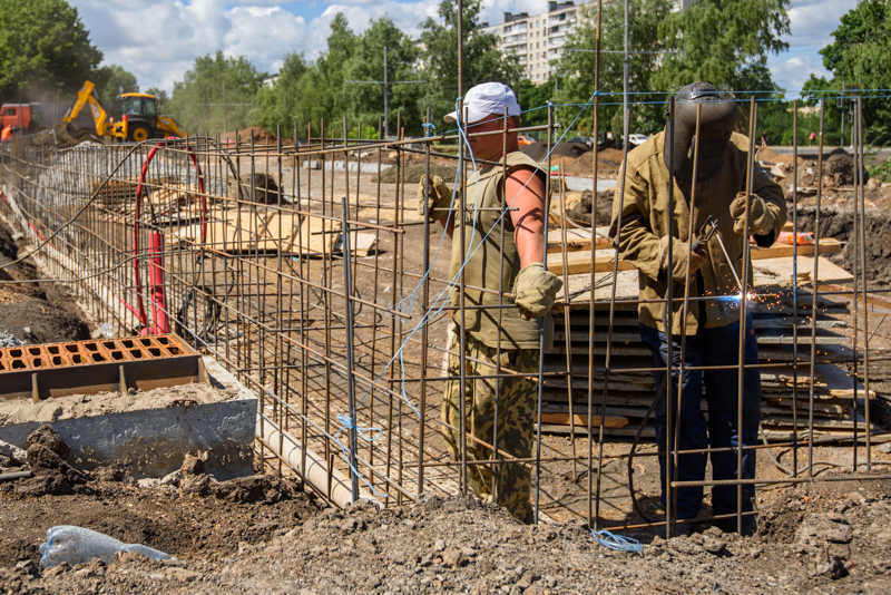 Ігор Терехов і Юлія Світлична проінспектували будівництво Регіонального центру адмінпослуг