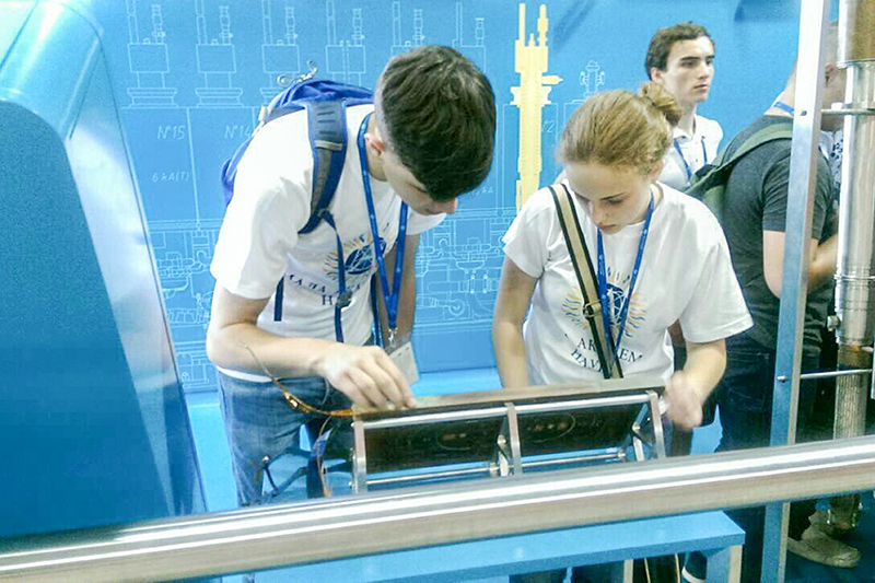 Харківська випускниця стала учасницею наукової школи з фізики в Швейцарії