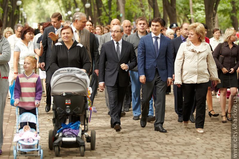 На бульварі Юр'єва відкрили оновлений сквер