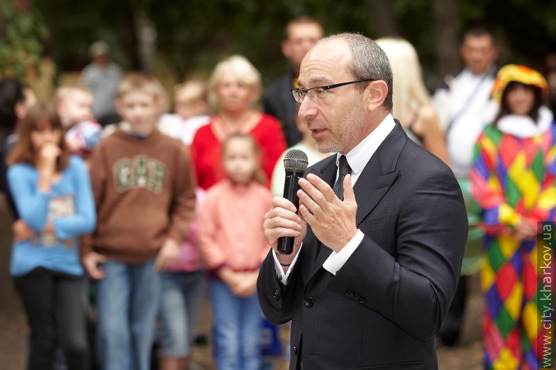 На бульварі Юр'єва відкрили оновлений сквер