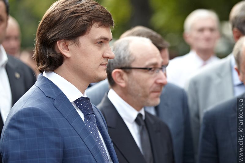 У саду Шевченка відкрилися дві фотовиставки