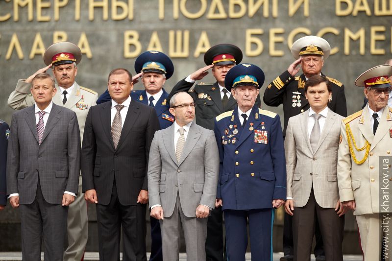 На Меморіалі Слави в Лісопарку вшанували пам'ять загиблих за Вітчизну