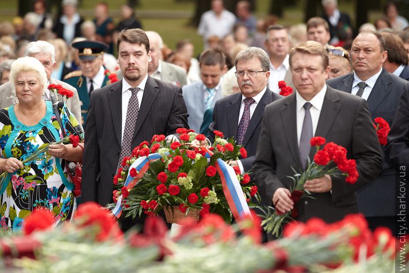 На Меморіалі Слави в Лісопарку вшанували пам'ять загиблих за Вітчизну