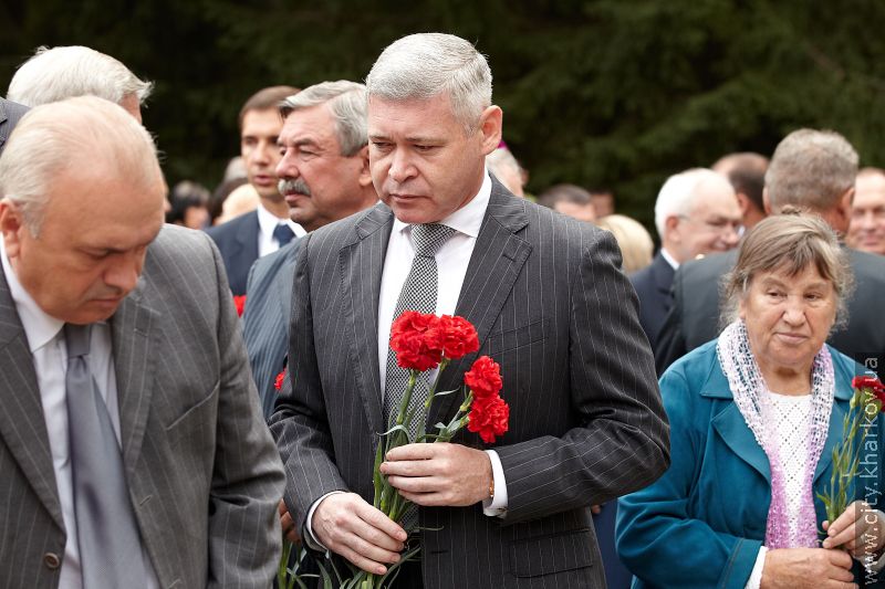 На Меморіалі Слави в Лісопарку вшанували пам'ять загиблих за Вітчизну