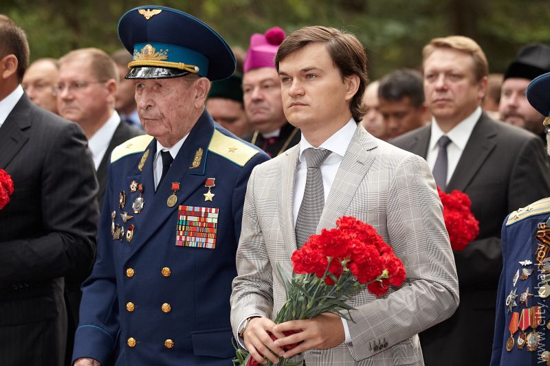 На Меморіалі Слави в Лісопарку вшанували пам'ять загиблих за Вітчизну
