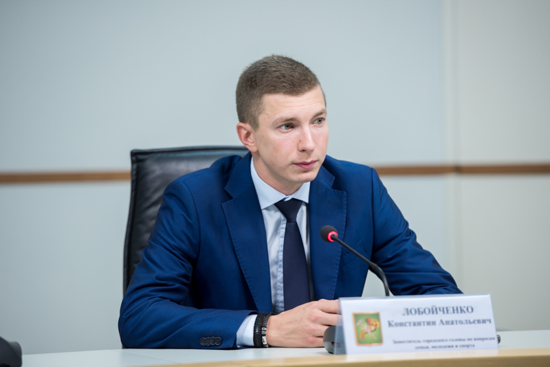 У місті активно реконструюють шкільні стадіони й спортивні установи