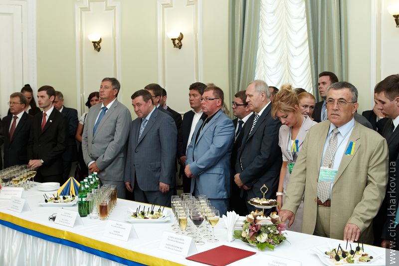 Харків і Новосибірськ підписали Договір про побратимство