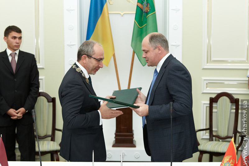 Харків і Новосибірськ підписали Договір про побратимство