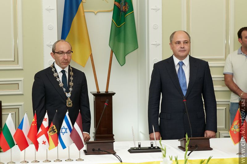 Геннадій Кернес провів прийом на честь делегацій міст-побратимів і партнерів