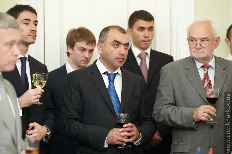 Геннадій Кернес провів прийом на честь делегацій міст-побратимів і партнерів