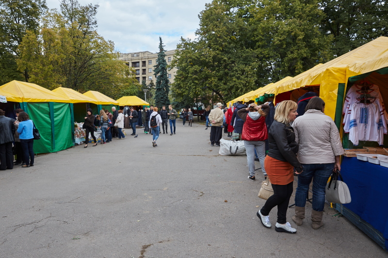 У центрі Харкова відкрився Покровський ярмарок