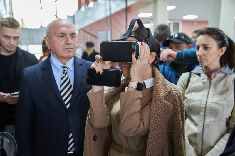 Сонячна батарея, роботи та екоавтомобілі - університети представили свої досягнення
