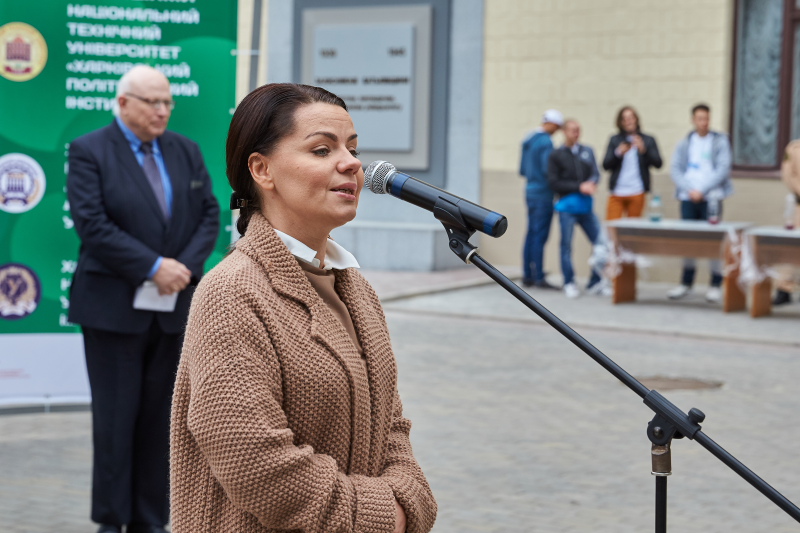 Сонячна батарея, роботи та екоавтомобілі - університети представили свої досягнення