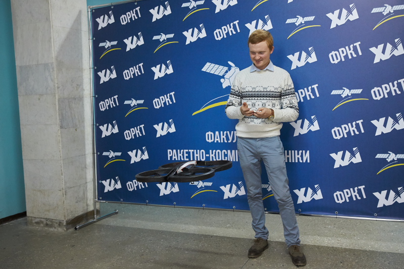 Сонячна батарея, роботи та екоавтомобілі - університети представили свої досягнення
