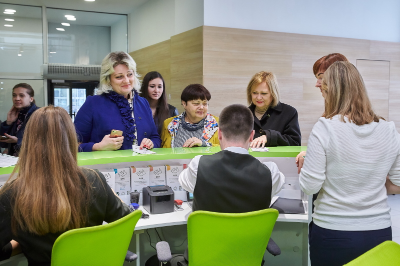 Представники Асоціації міст України ознайомилися з роботою фронт-офісу БТІ