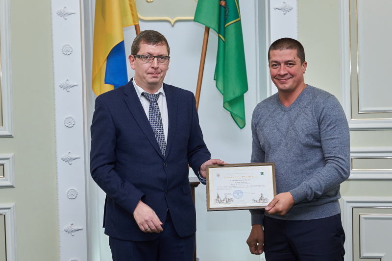 У міськраді привітали водіїв та працівників дорожнього господарства зі святом