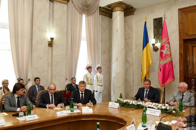 Прем'єр-міністр України прибув до Харкова
