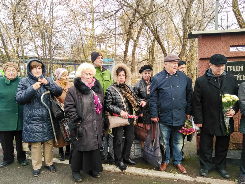 У Харкові біля Стіни Скорботи вшанували пам'ять загиблих в роки Другої світової війни