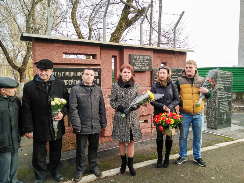 У Харкові біля Стіни Скорботи вшанували пам'ять загиблих в роки Другої світової війни