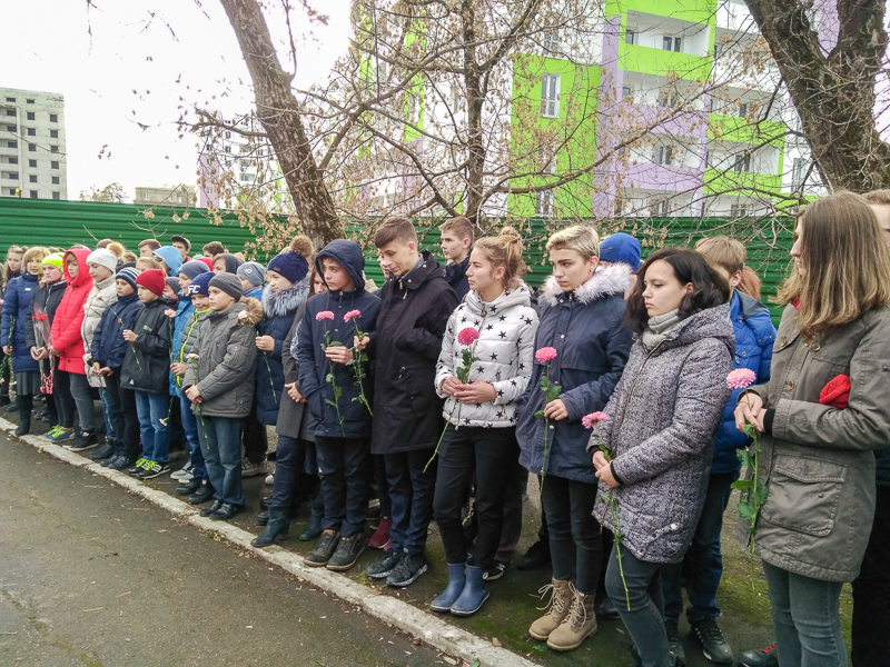 У Харкові біля Стіни Скорботи вшанували пам'ять загиблих в роки Другої світової війни