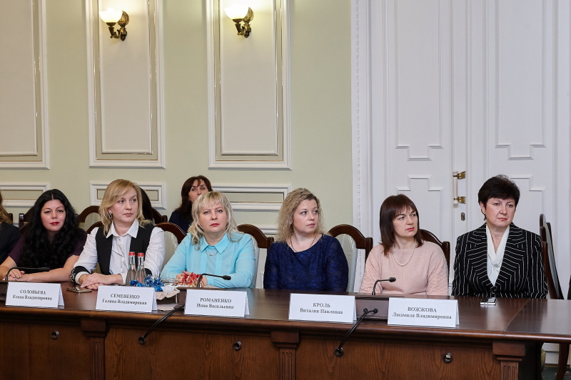 У міськраді привітали працівників місцевого самоврядування