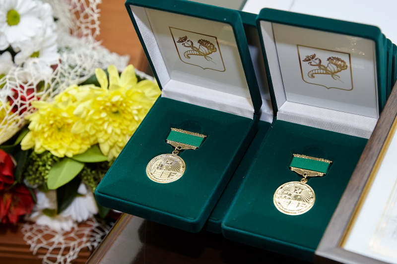 У міськраді привітали працівників місцевого самоврядування
