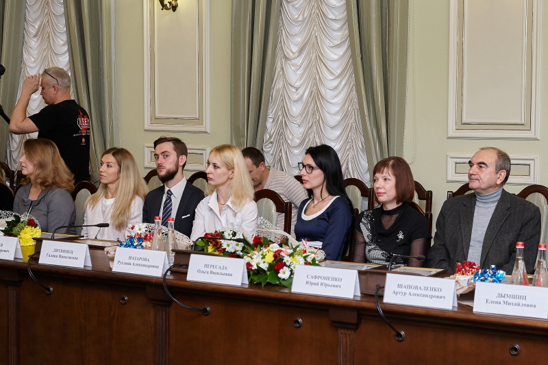 У міськраді привітали працівників місцевого самоврядування