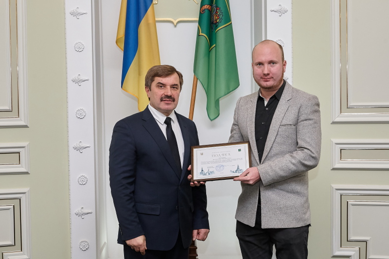 У міськраді привітали працівників місцевого самоврядування