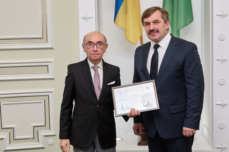 У міськраді привітали працівників місцевого самоврядування
