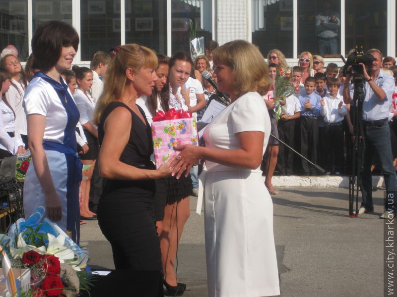 109-та школа розкрила двері для своїх учнів