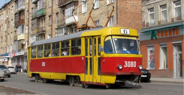 Трамваї №6 і 8 тимчасово змінять маршрути руху