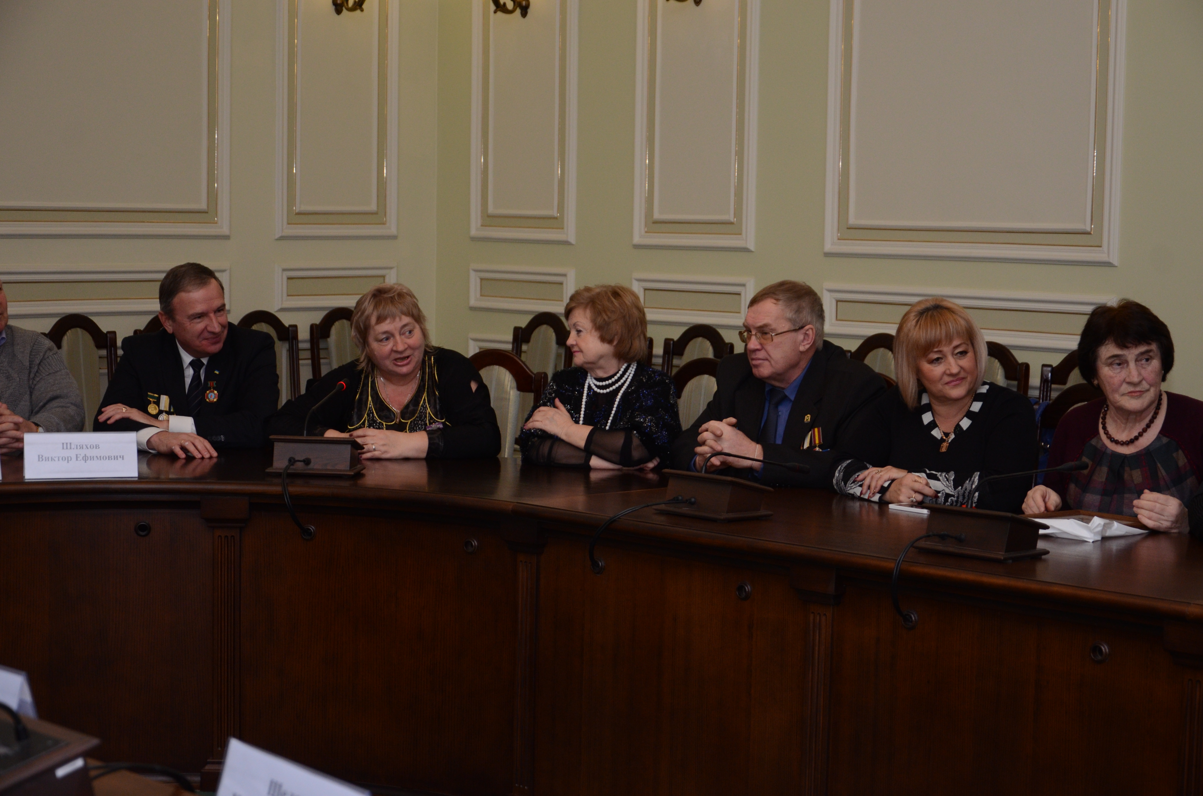 Геннадій Кернес привітав чорнобильців з Днем ліквідаторів аварії на ЧАЕС