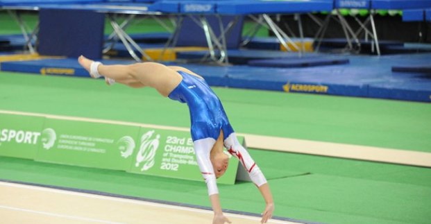 Харків'яни успішно виступили на Кубку міста зі стрибків на акробатичній доріжці