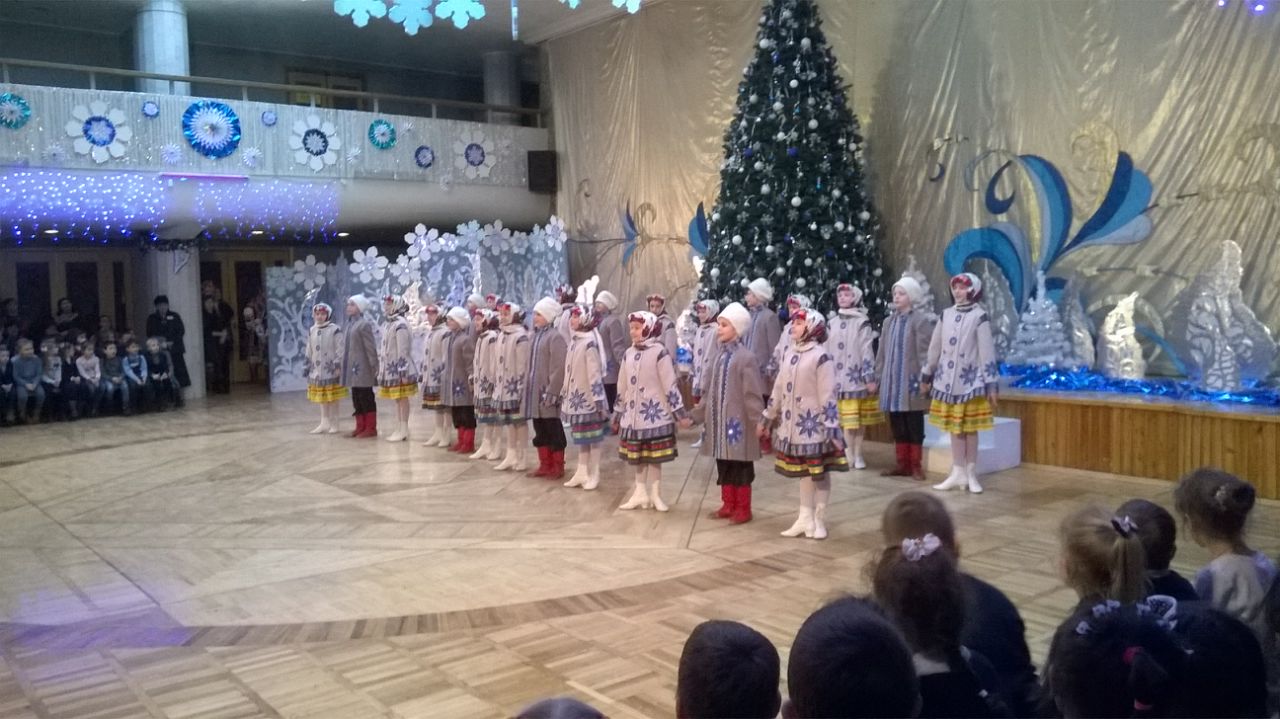 У районах міста пройшли свята до Дня Святого Миколая (доповнено)