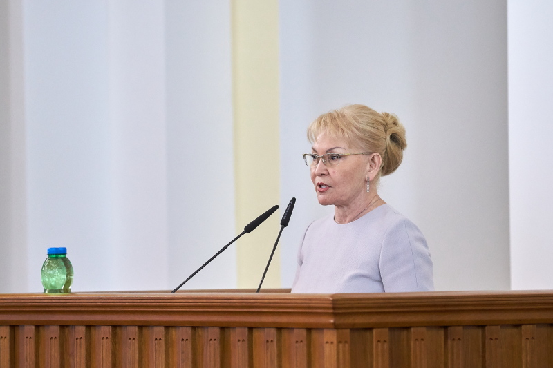 Геннадій Кернес: Місто вперше дає пільгу на проїзд в метро школярам (доповнено)