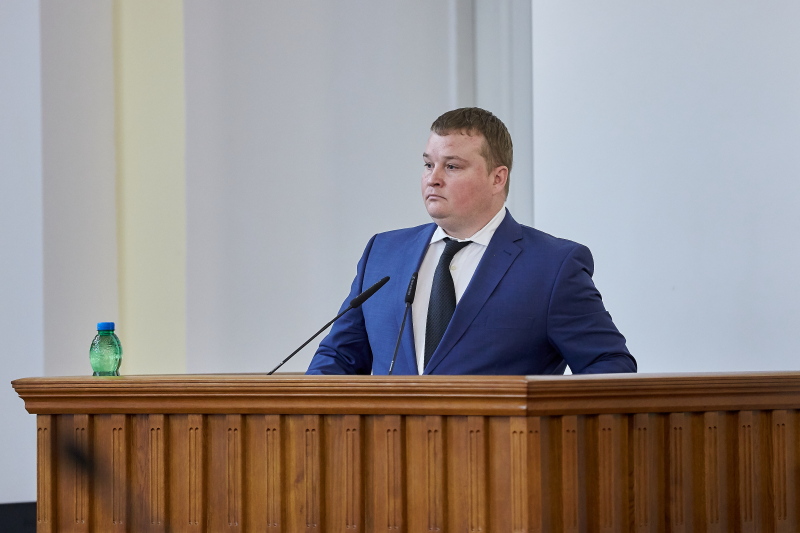 Геннадій Кернес: Місто вперше дає пільгу на проїзд в метро школярам (доповнено)